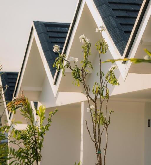 Пансион Sari Uma Canggu By Hospitality Bali