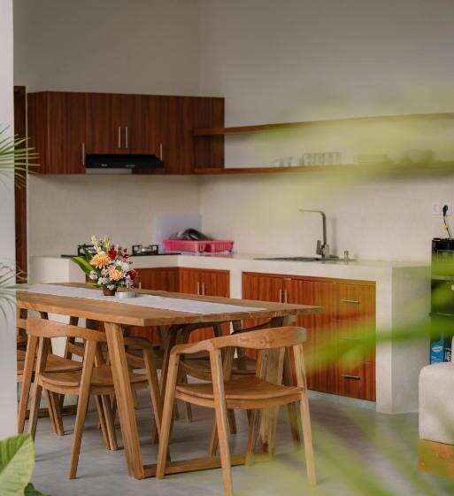 Пансион Sari Uma Canggu By Hospitality Bali