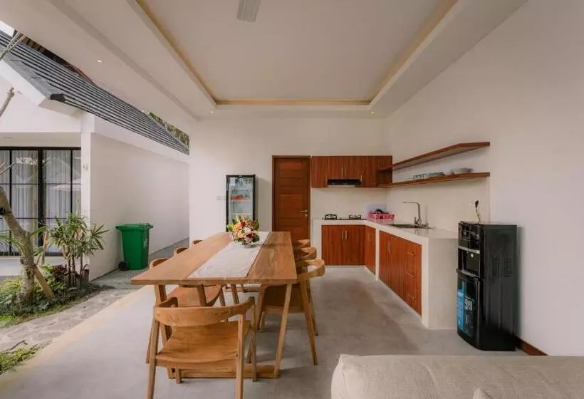 Majatalo Sari Uma Canggu By Hospitality Bali