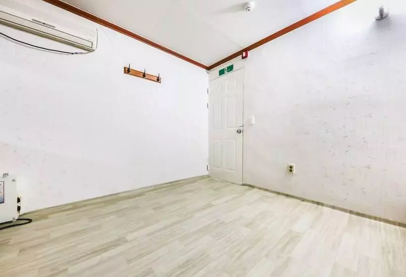 Seosan Emperor Motel