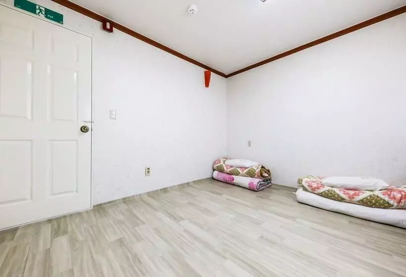 Seosan Emperor Motel