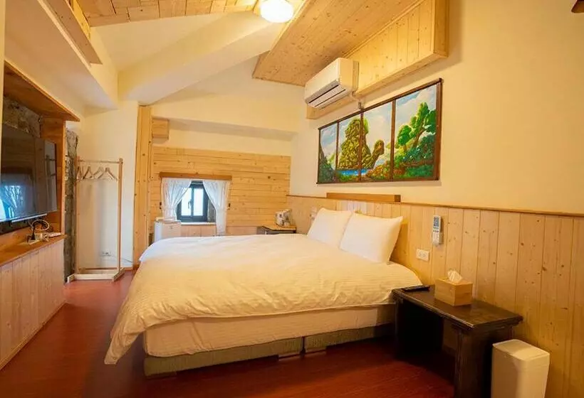 تختخواب و صبحانه Chin Be