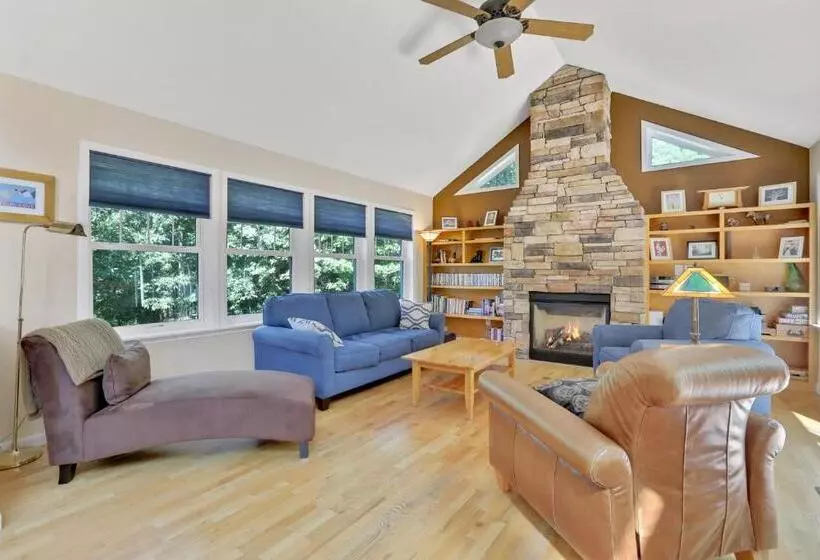 Aamiaismajoitus (B&B) Moondance Ridge Suites