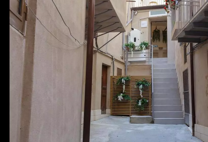 تختخواب و صبحانه Sicily Dreams Luxury