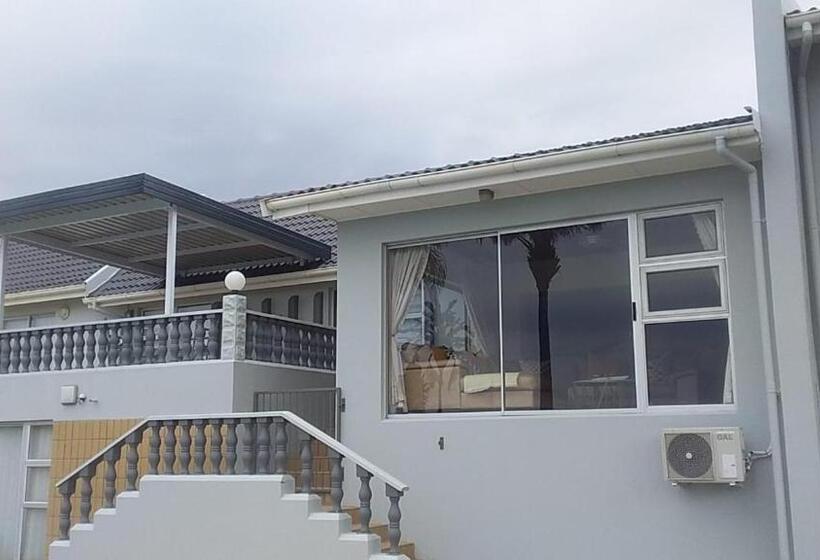 住宿加早餐  Wokuphumla