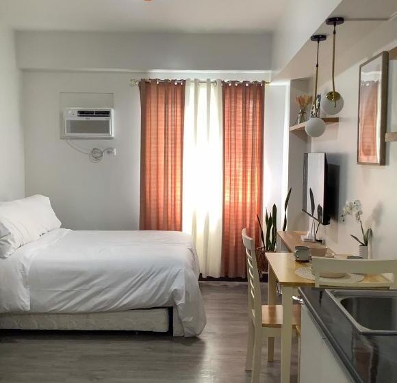 Symfoni Nichols Bossa Tower 2