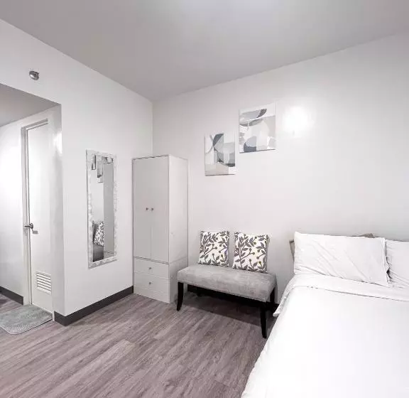 Symfoni Nichols Bossa Tower 2