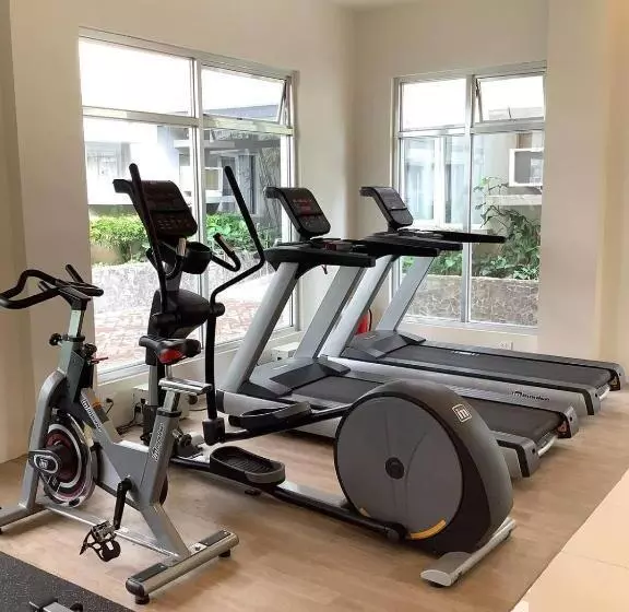 Symfoni Nichols Bossa Tower 2