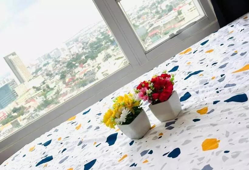 Group Friendly Cebu Condo With Mall Access