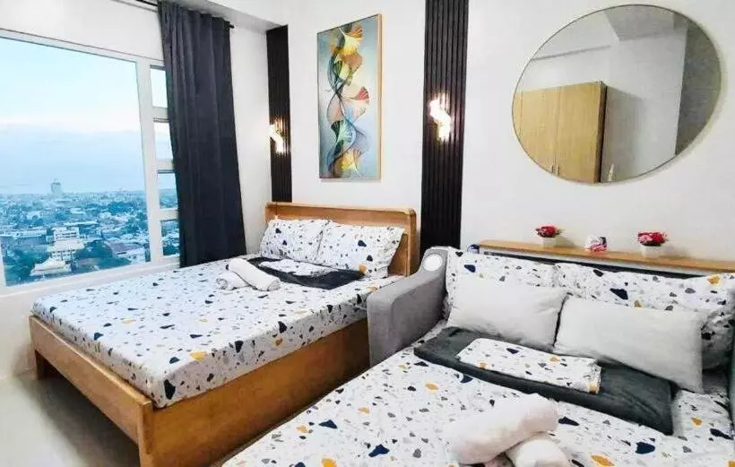 Group Friendly Cebu Condo With Mall Access