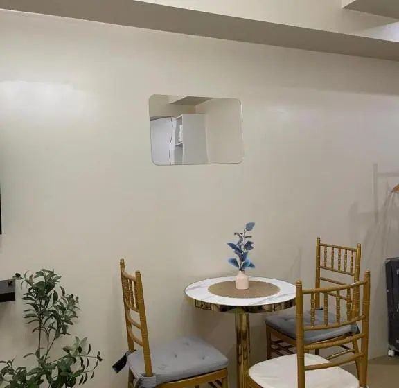 ホテル Homey Studio In Avida Towers Davao