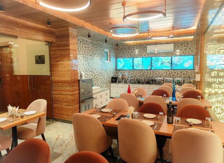 Hotel The Grand Dewan