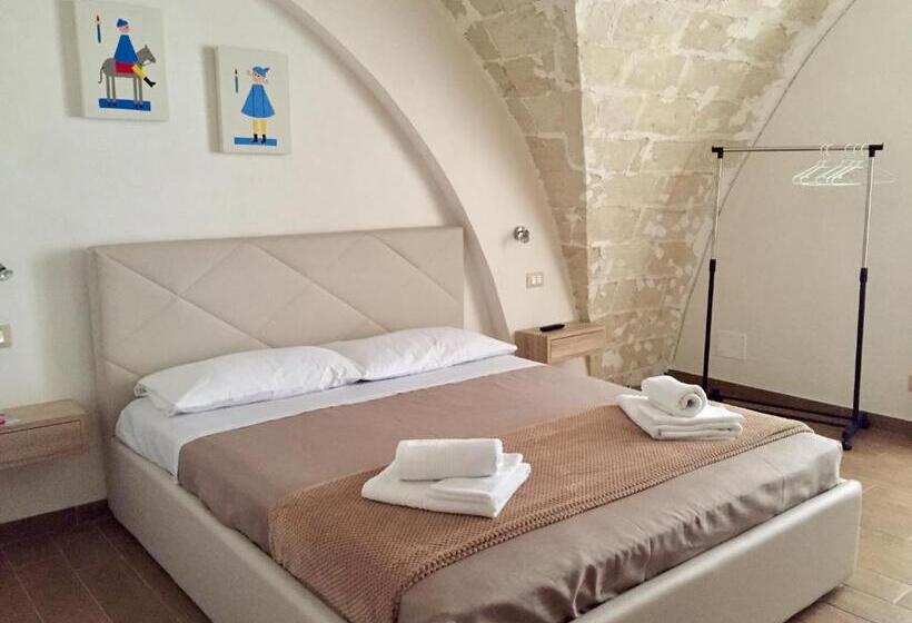 پانسیون A Quattro Di Mazze