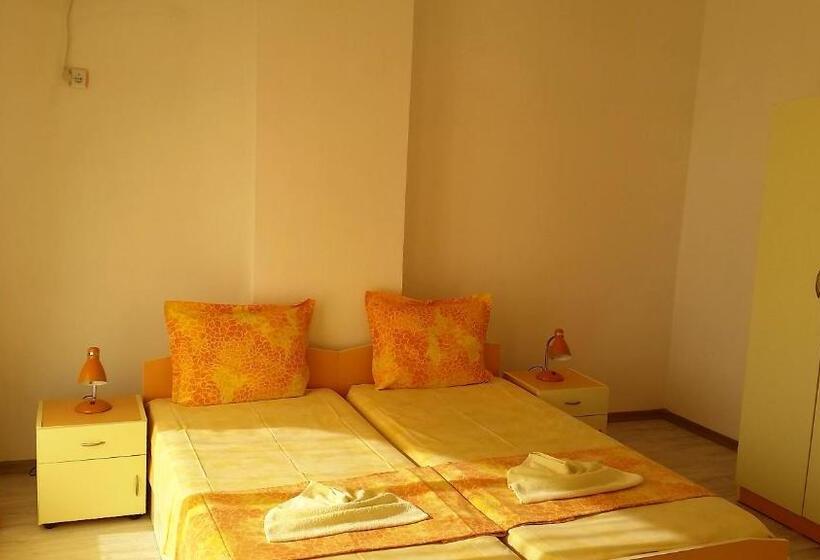 پانسیون Guest House Dani