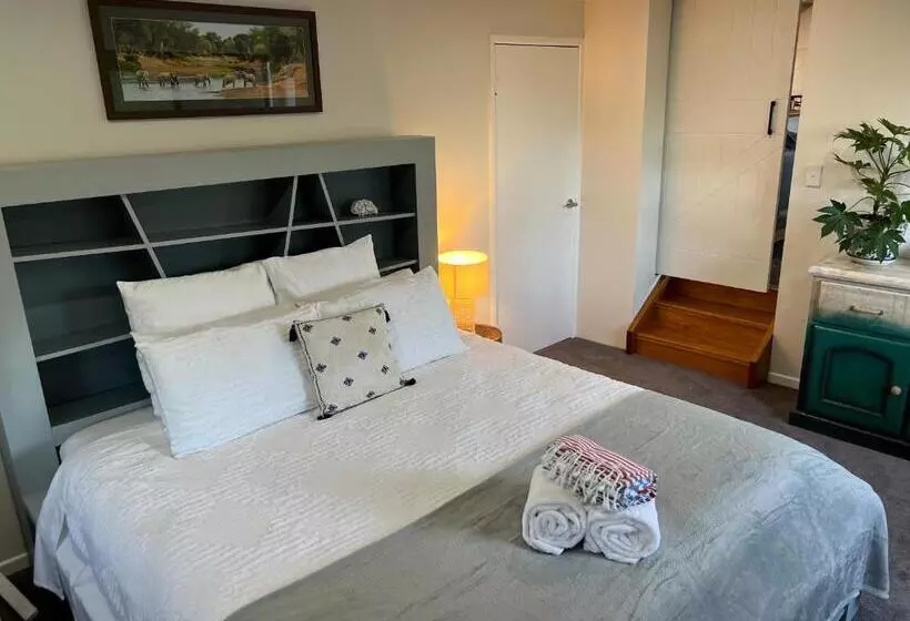 ペンション Hillside Retreat Guest House