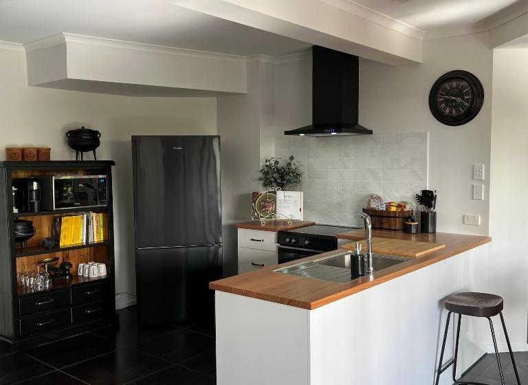 بنسيون Hillside Retreat Guest House