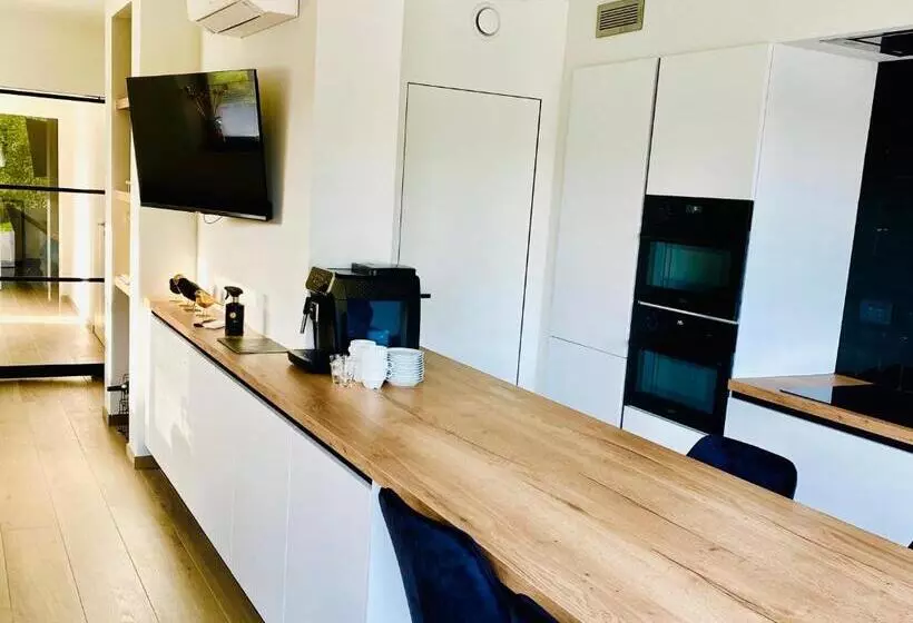 ペンション Inova Guesthouse