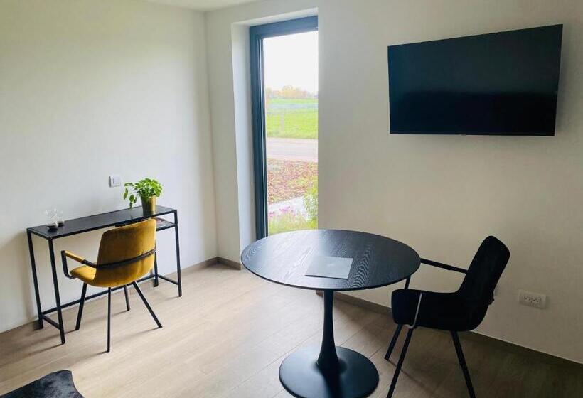 پانسیون Inova Guesthouse