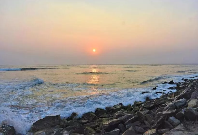 ペンション Island Private Beach Retreat   Gokarna