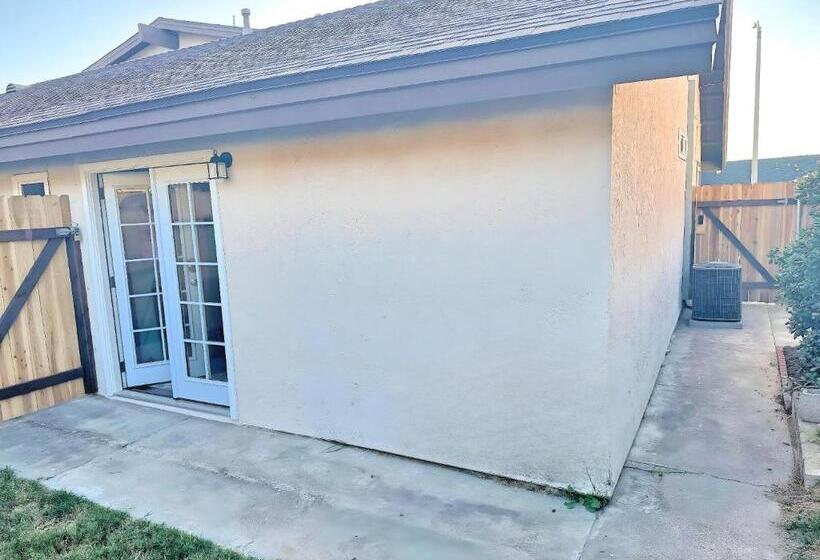 פנסיון Magiq Private Master En Suite W Private Bathroom Private Entrance Patio Yard No Shared Spaces