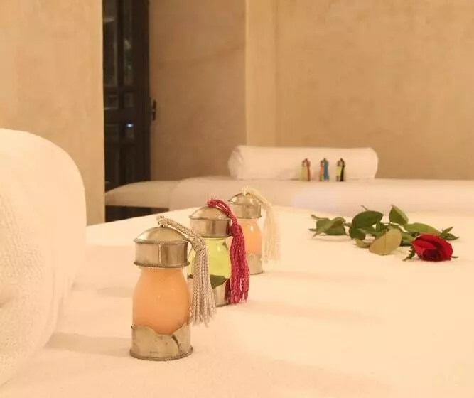 Riad La Croix Berbere De Luxe