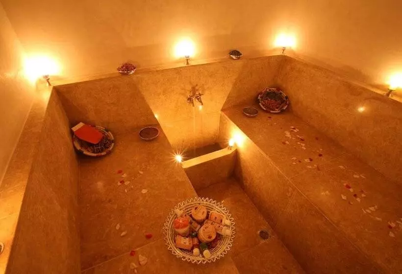 Riad La Croix Berbere De Luxe