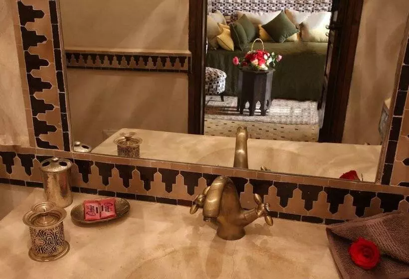 Riad La Croix Berbere De Luxe