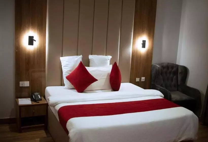 Tevom Hotel And Suites