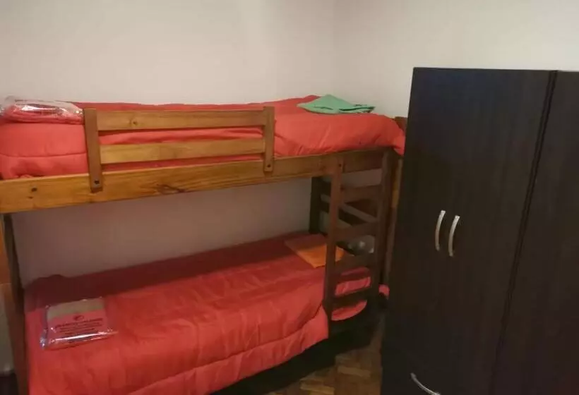 هاستل Casa De Húespedes   Obelisco