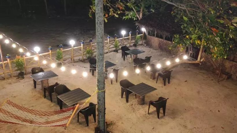 Aamiaismajoitus (B&B) Marari Blue Whale Beach House