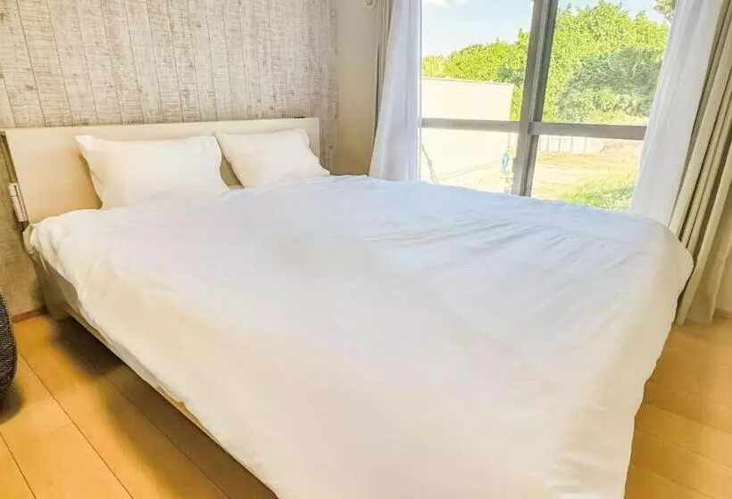 Hotelli 与那国むんぶステイ空港前