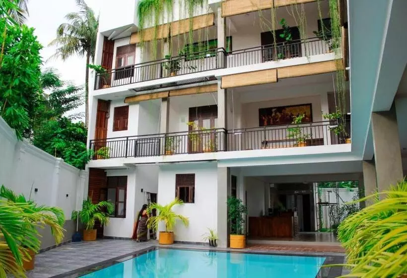 Hotelli Sky House Ahangama