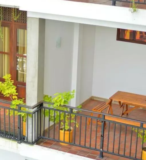 Hotelli Sky House Ahangama