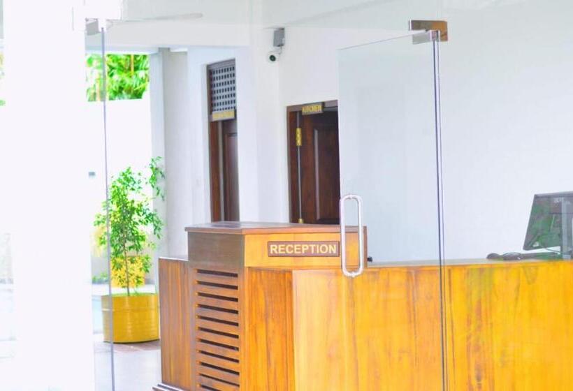 فندق Sky House Ahangama