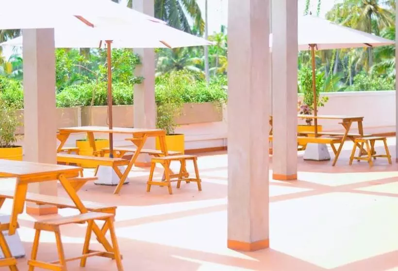 Hotelli Sky House Ahangama