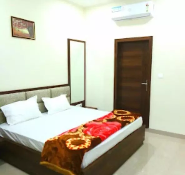 Hôtel Babylon Regency Mathura