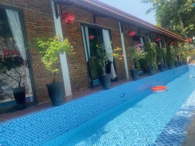 هتل Khách Sạn Huế Thơ