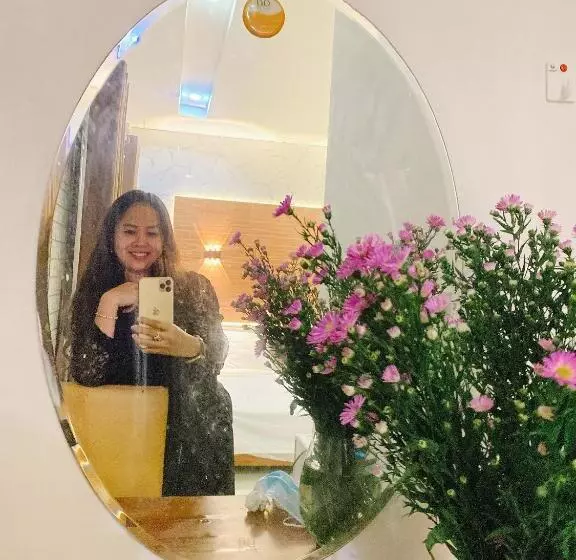 هتل Khách Sạn Huế Thơ