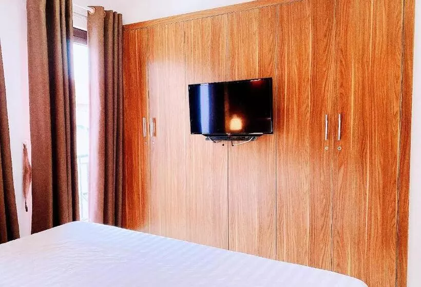 هتل Khách Sạn Huế Thơ