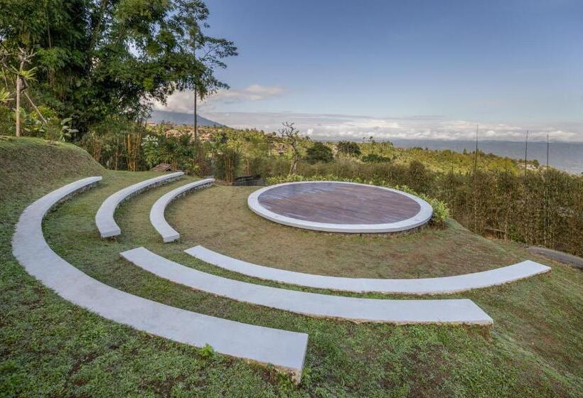 Отель Munduk Tentrem Resort