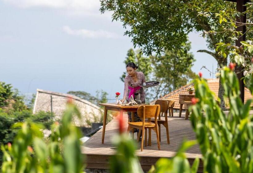 Отель Munduk Tentrem Resort