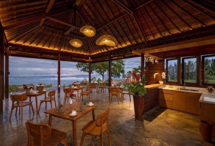 Отель Munduk Tentrem Resort