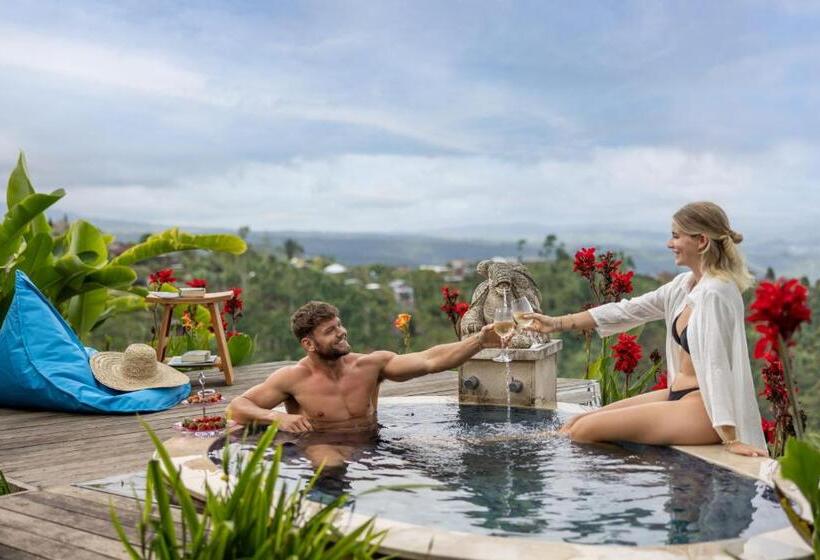 Отель Munduk Tentrem Resort