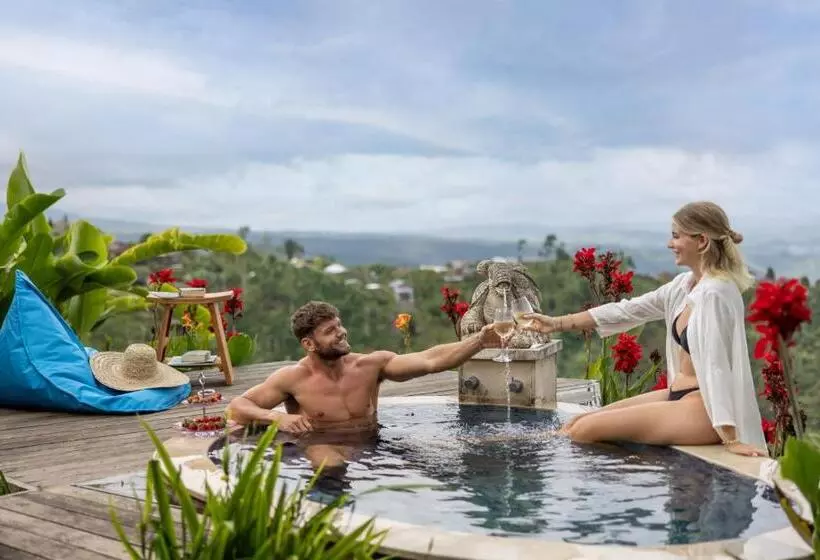 ホテル Munduk Tentrem Resort