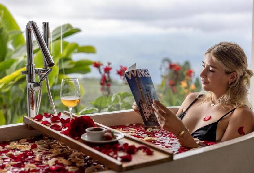 Отель Munduk Tentrem Resort