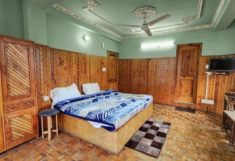 בית מלון כפרי New Jubilant