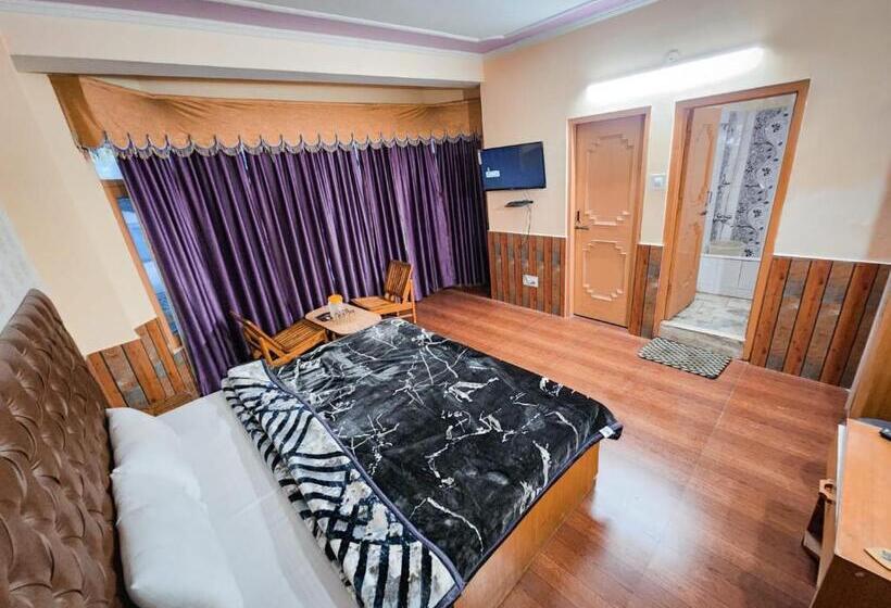 בית מלון כפרי New Jubilant