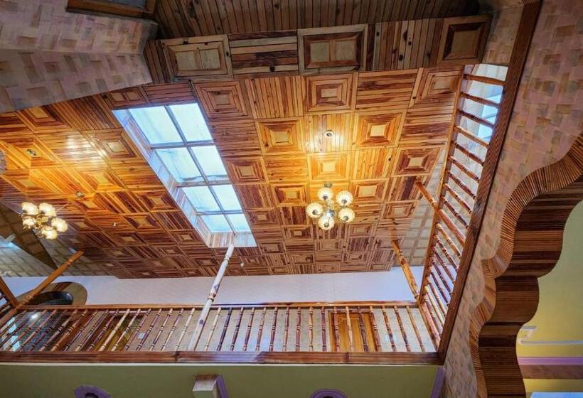 בית מלון כפרי New Jubilant