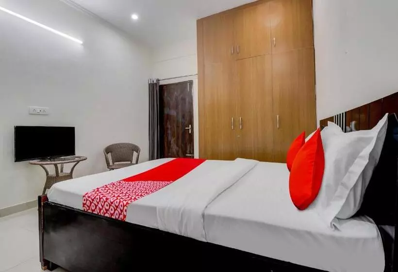 ホテル Oyo Flagship Malsi Forest View Home Stay