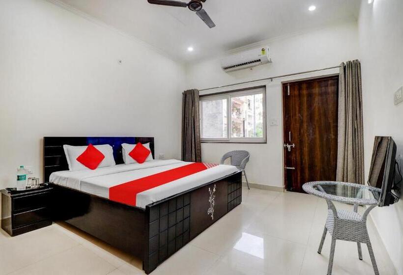 Отель Oyo Flagship Malsi Forest View Home Stay